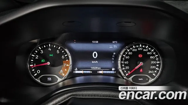 Jeep Renegade id 2949434 из Кореи 18