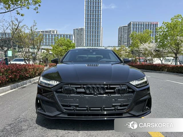 Audi A7L id 4260609 из Китая 13