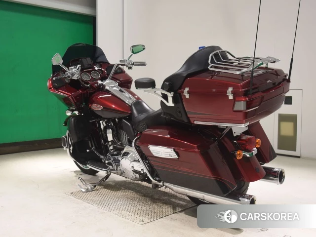 Harley-Davidson Road Glide FLTRUSE1800 CVO id 4373801 из Японии 9