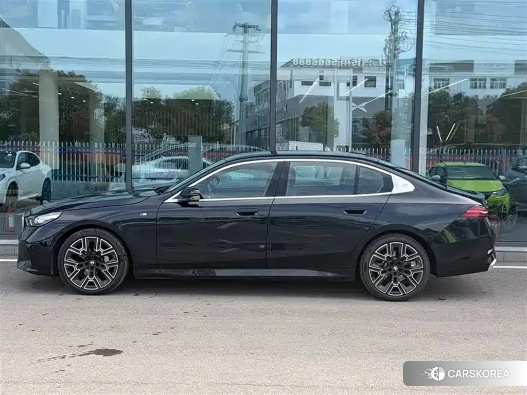 BMW 5 series id 4515304 из Китая 13