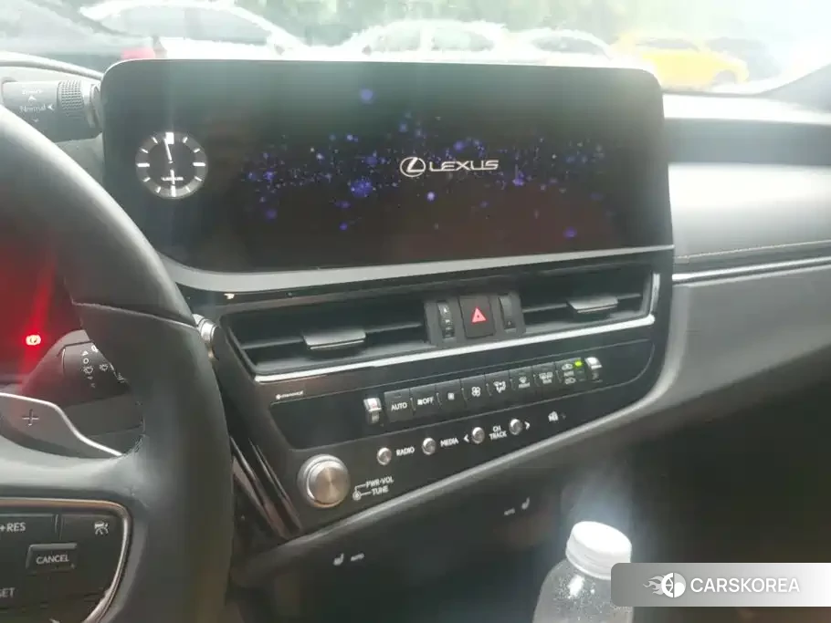 Lexus ES id 4576381 из Китая 14