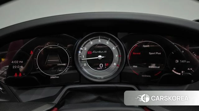 Porsche 911(992) id 4321801 из Кореи 34
