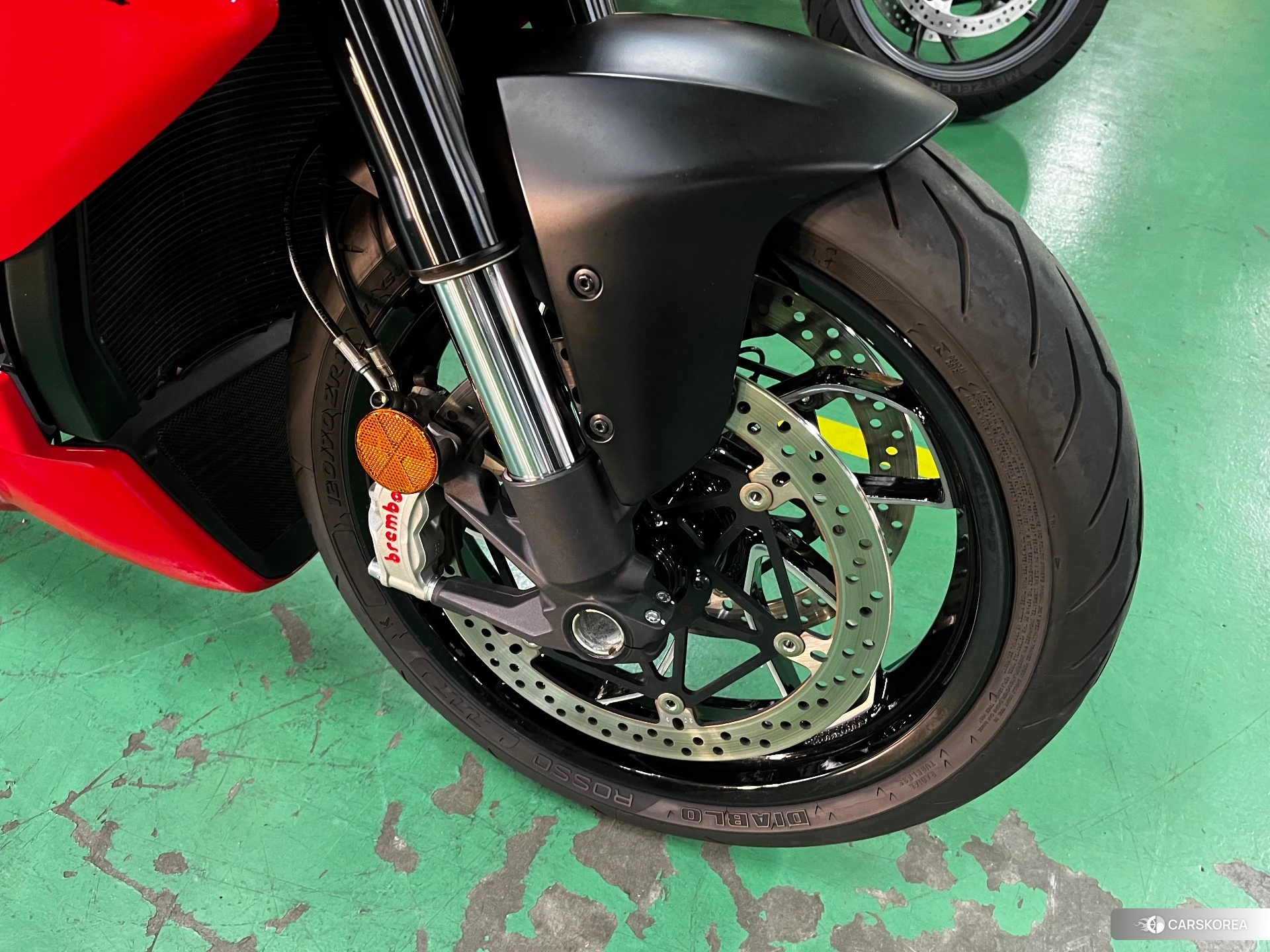 Проданный Ducati DIAVEL V4 id 4238024 из Японии, фото 9