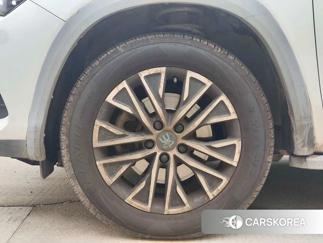 BYD Song DM id 4213044 из Китая 11