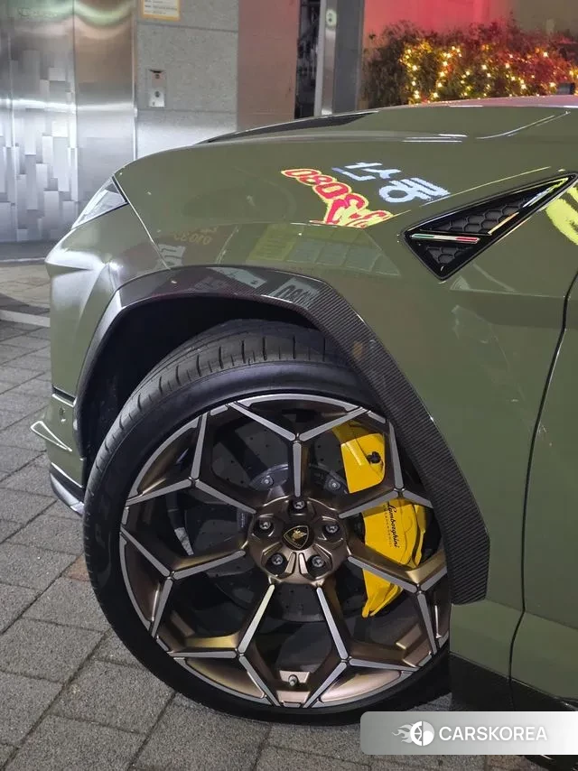 Lamborghini Urus id 3705707 из Кореи 10