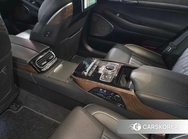 Genesis G90 id 4298813 из Кореи 18