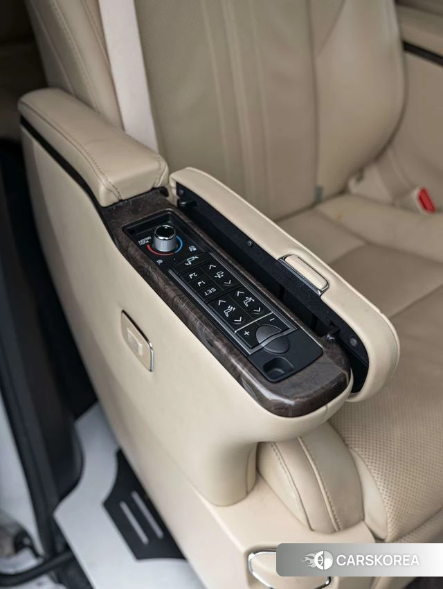 Toyota Elfa id 4239101 из Китая 24