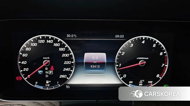 Mercedes-Benz E-Class W213 id 4760162 из Кореи 32