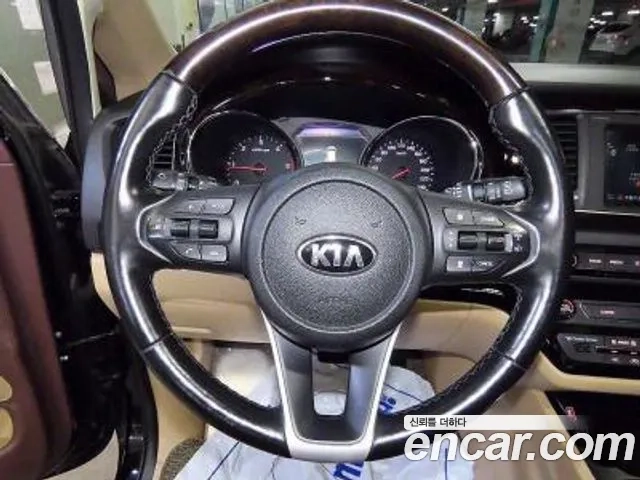 Kia The New Carnival id 2917827 из Кореи 18