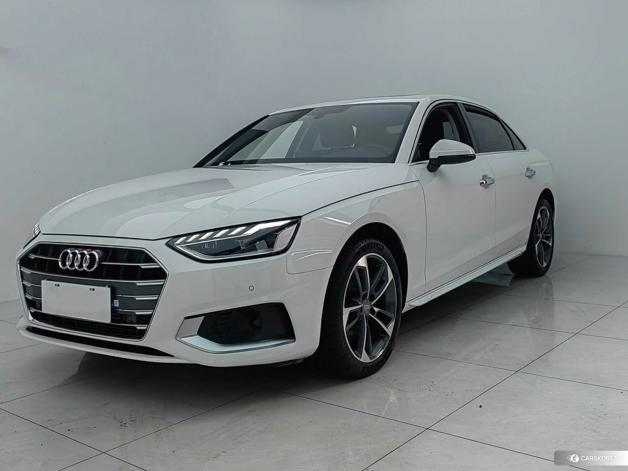 Audi A4L id 4454049 из Китая 12