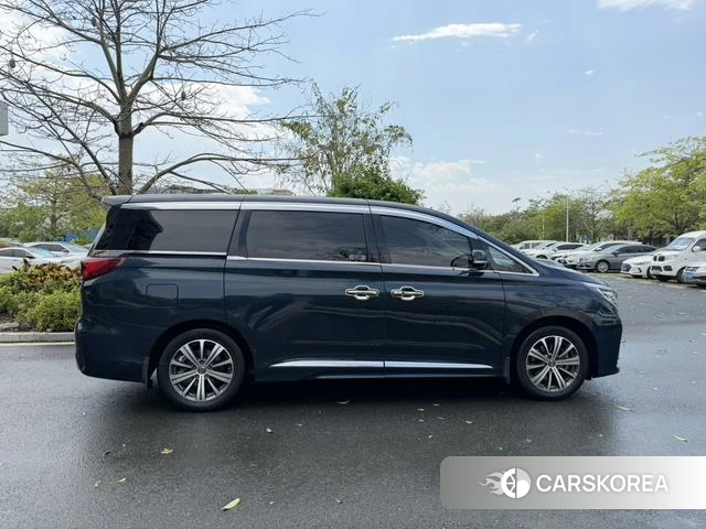 GAC Trumpchi Trumpchi M8 id 3869896 из Китая 18