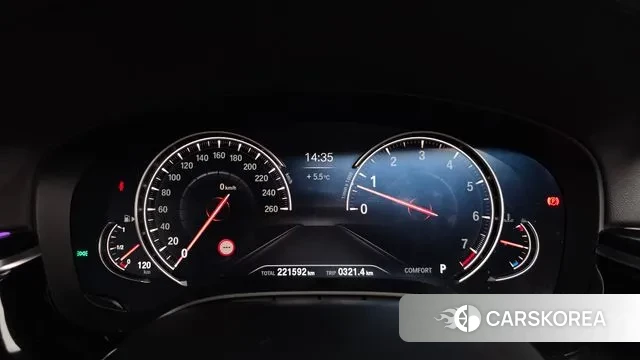 BMW 5 Series (G30) id 3687433 из Кореи 18