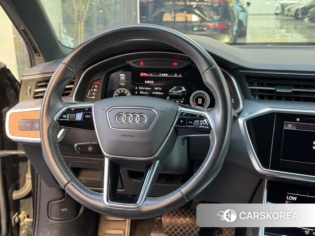 Audi A6L id 4297900 из Китая 17