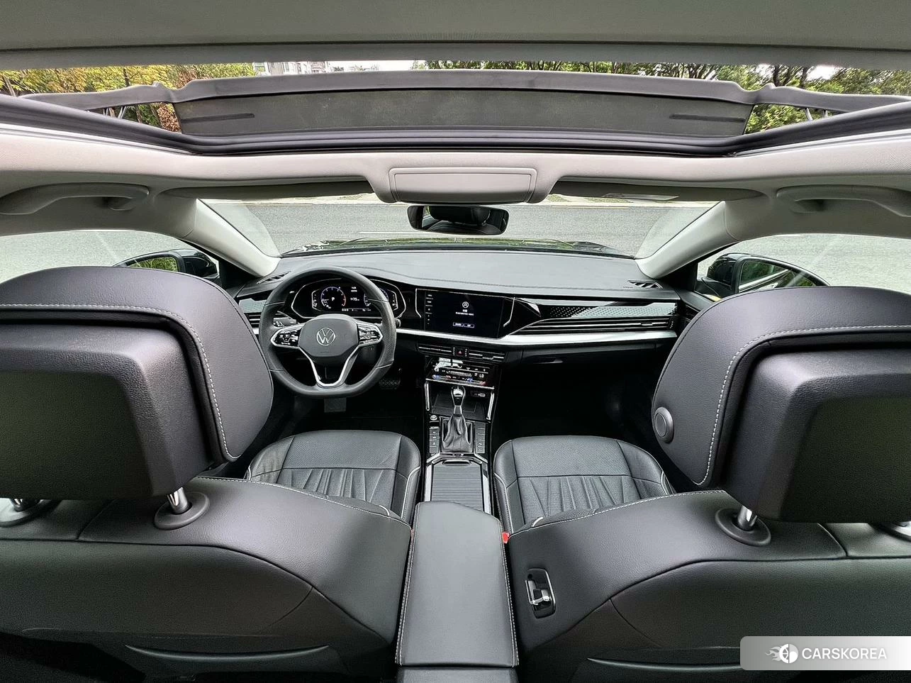 Volkswagen Passat id 4405840 из Китая 12