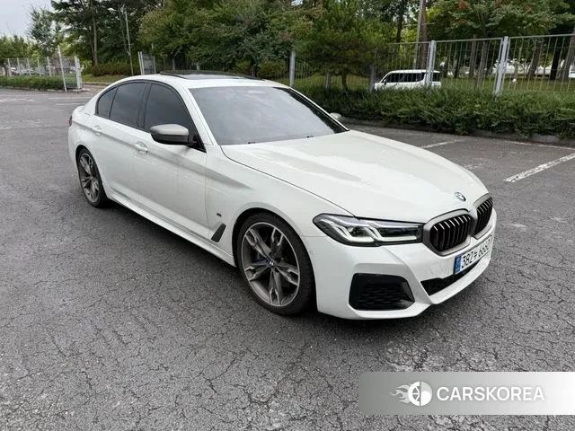 BMW 5 Series (G30) id 3132753 из Кореи 18