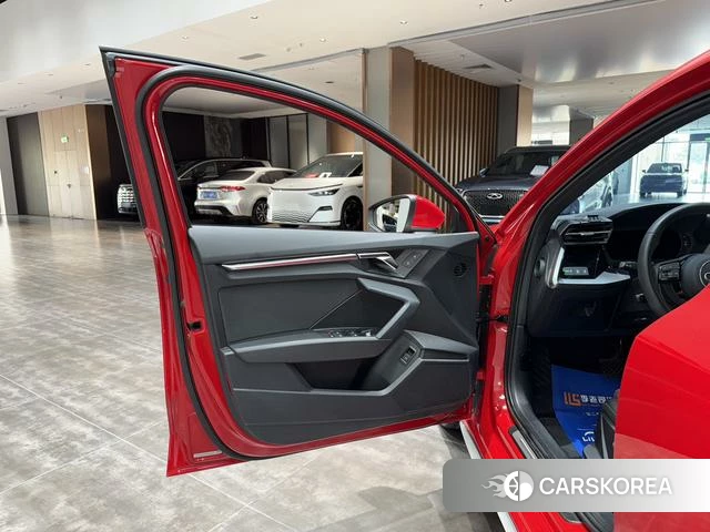 Audi A3 id 4261347 из Китая 30