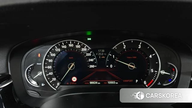 BMW 5 Series (G30) id 4882664 из Кореи 30