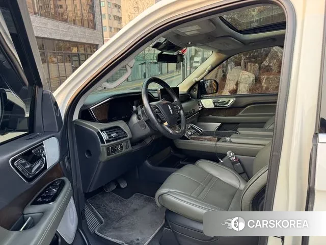 Lincoln Navigator 4th generation id 3600063 из Кореи 14