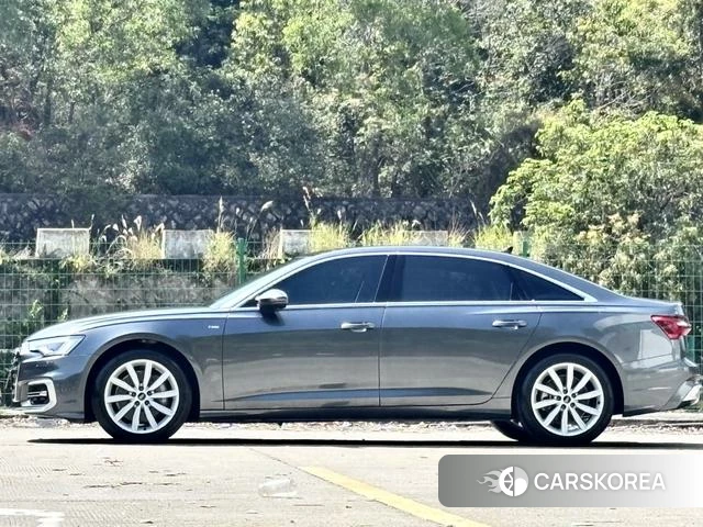 Audi A6L id 3920140 из Китая 24