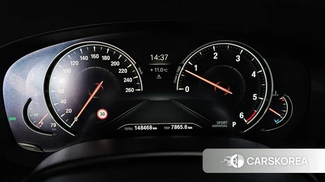 BMW 5 Series (G30) id 3814537 из Кореи 18