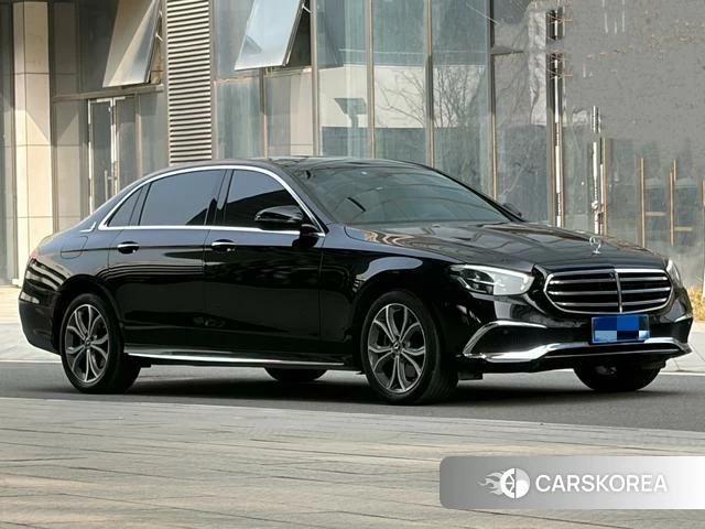 Mercedes-Benz E-class id 4260511 из Китая 21