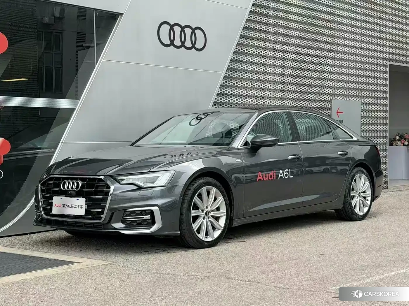 Audi A6L id 4547593 из Китая 14