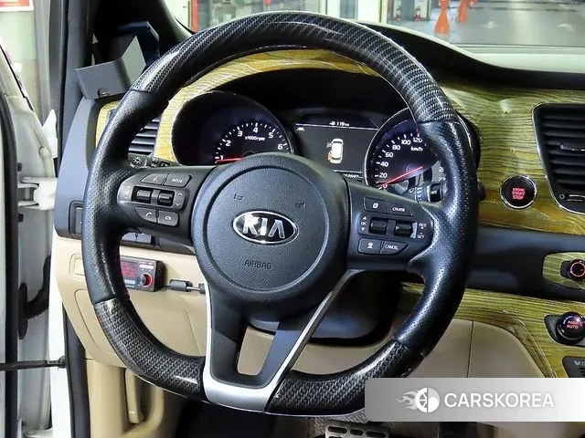 Kia The New Carnival id 3617248 из Кореи 18