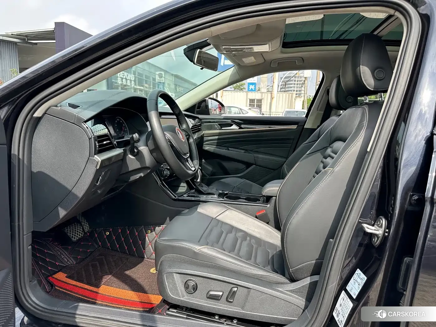 Volkswagen Passat id 4606964 из Китая 14