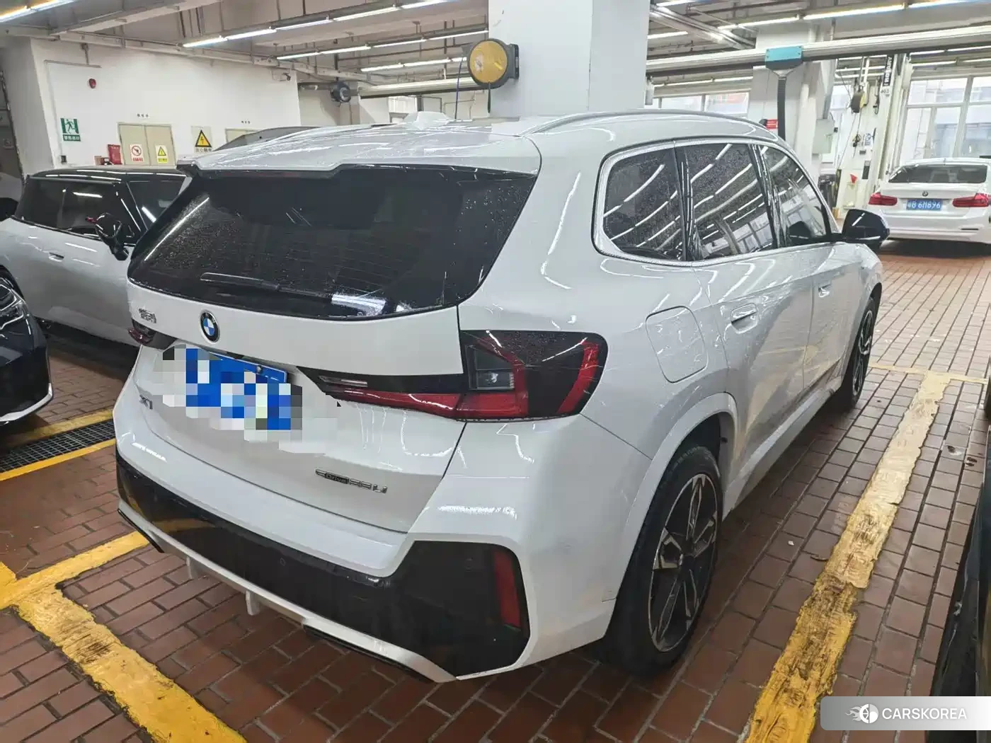 BMW X1 id 4679648 из Китая 8