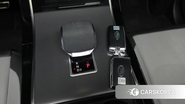 Land Rover Range Rover Velar id 4734774 из Кореи 32