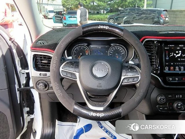 Jeep Cherokee (KL) id 4203255 из Кореи 18