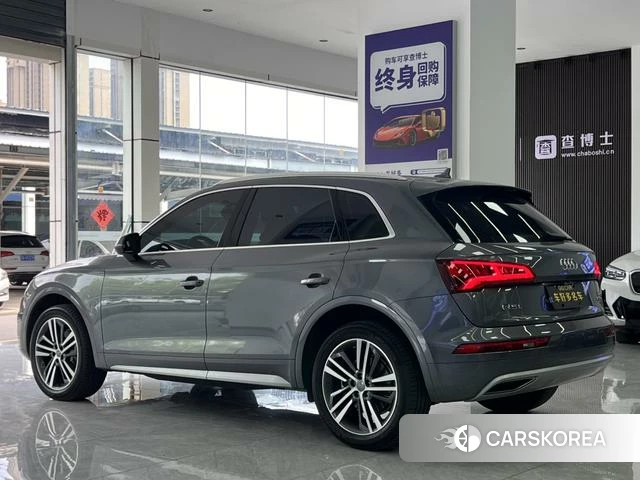 Audi Q5L id 4333386 из Китая 16