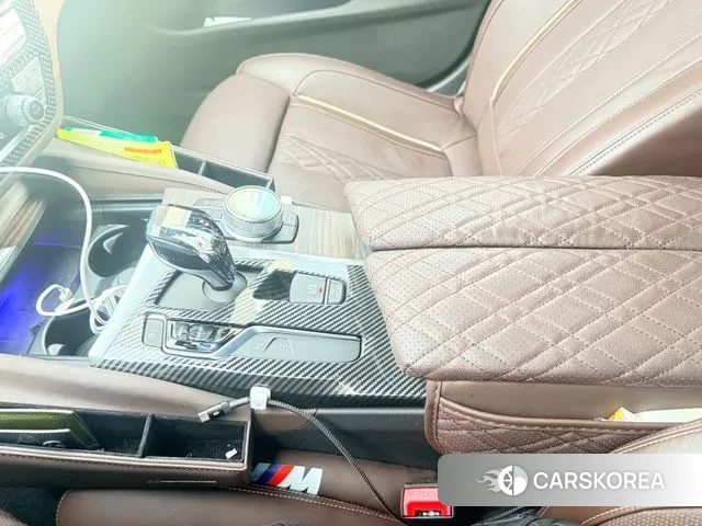 BMW 5 Series (G30) id 3449373 из Кореи 10