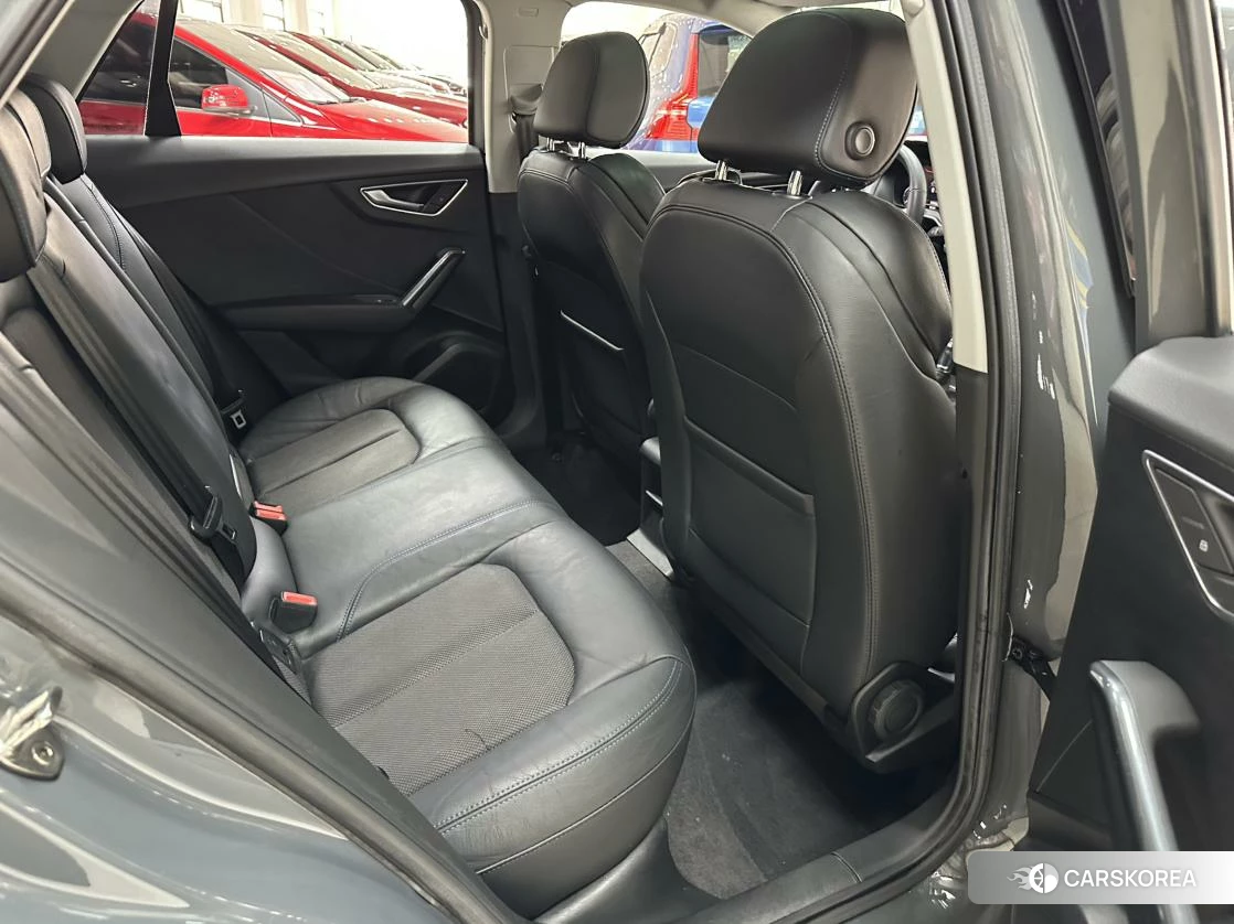 Audi Q2L id 4512432 из Китая 11