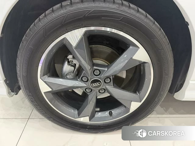 Audi Q3 id 4275597 из Китая 22
