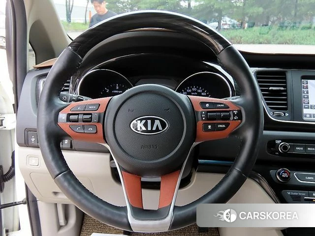 Kia The New Carnival id 4551305 из Кореи 18