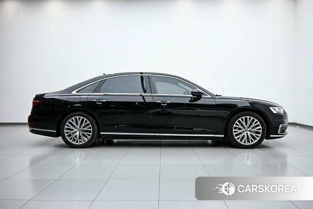 Audi A8 PHEV id 4353265 из Китая 18