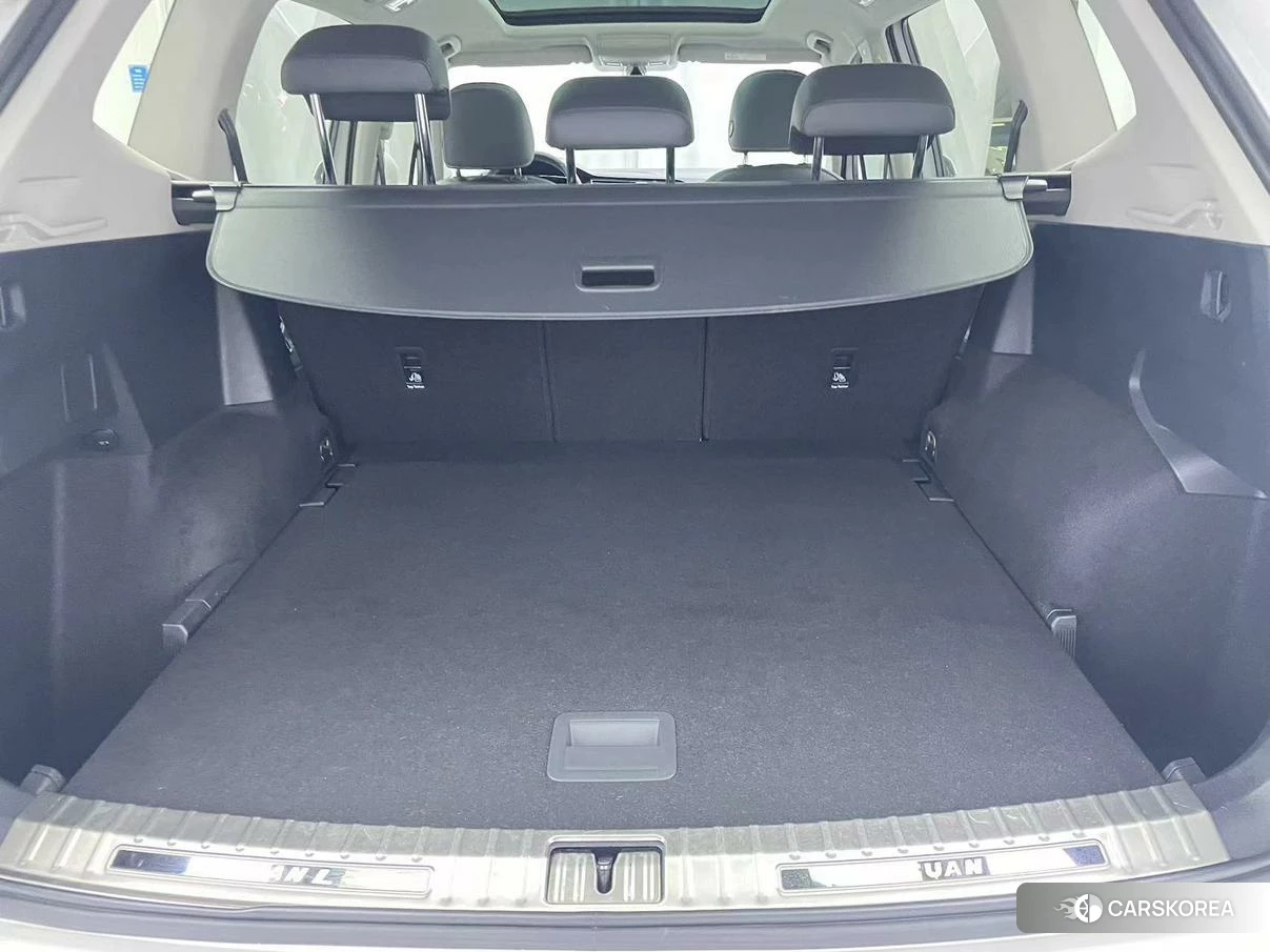 Volkswagen Tiguan L id 4405756 из Китая 8