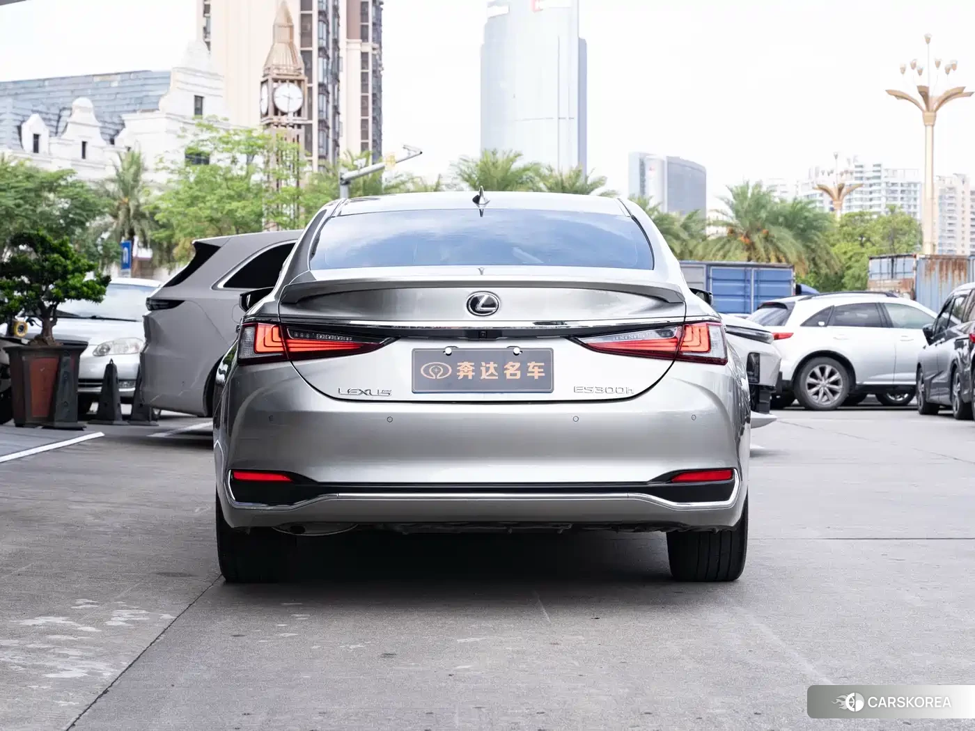 Lexus ES id 4570811 из Китая 19
