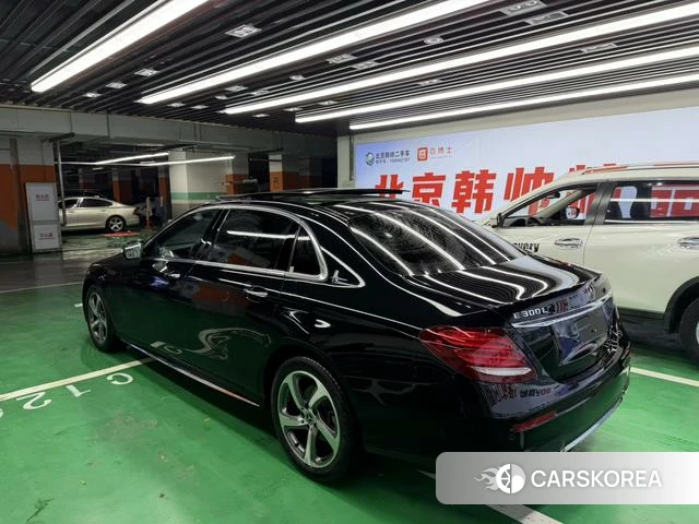 Mercedes-Benz E-class id 4208667 из Китая 8
