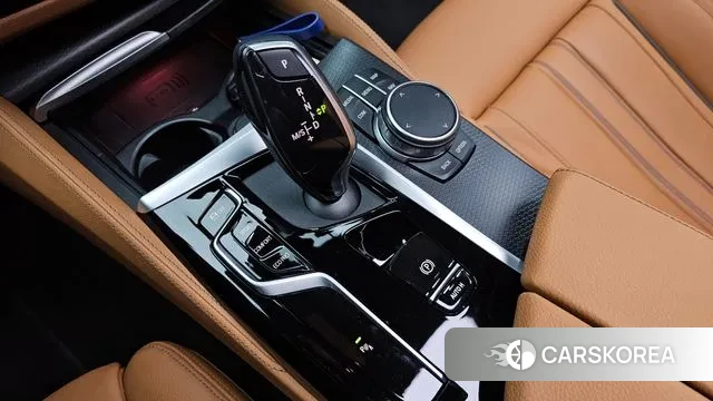 BMW 5 Series (G30) id 3606262 из Кореи 18