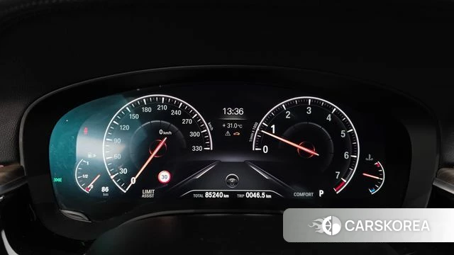 BMW 5 Series (G30) id 4581542 из Кореи 18
