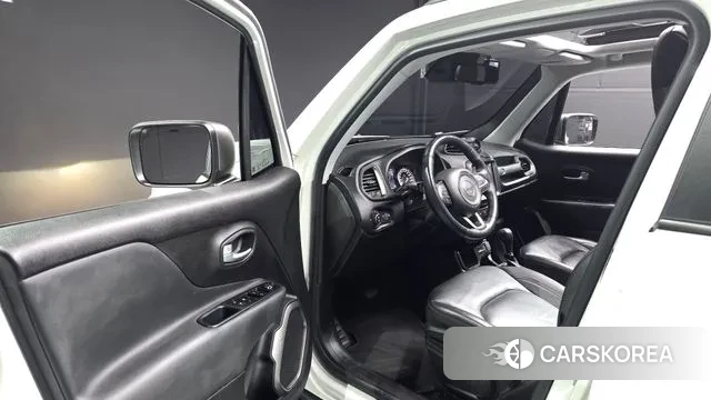 Jeep Renegade id 3319351 из Кореи 18