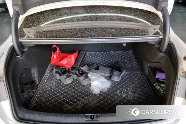 Audi A4L id 4314010 из Китая 15