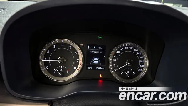 Hyundai Venue id 2363476 из Кореи 18