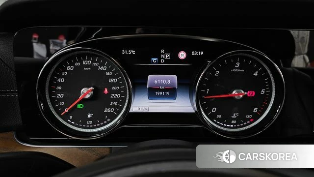 Mercedes-Benz E-Class W213 id 4587446 из Кореи 18