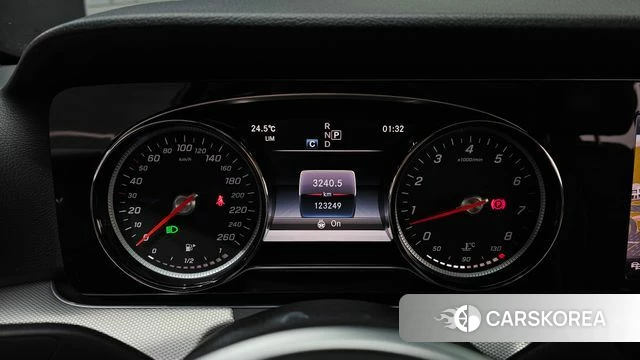 Mercedes-Benz E-Class W213 id 3924665 из Кореи 18