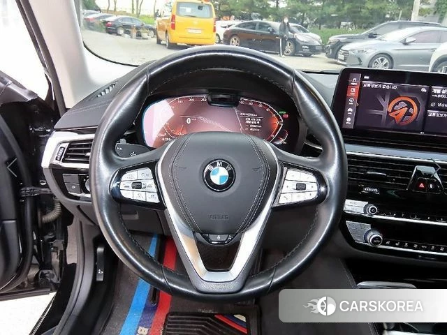 BMW 5 Series (G30) id 4724187 из Кореи 18