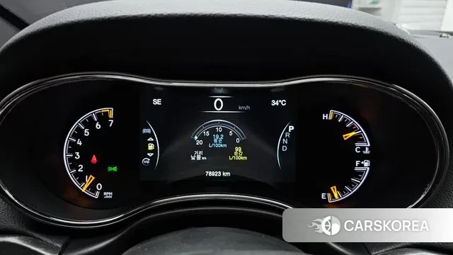 Jeep Grand Cherokee id 3066114 из Кореи 18