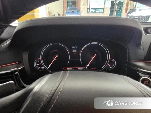 BMW 5 Series (G30) id 2977281 из Кореи 10